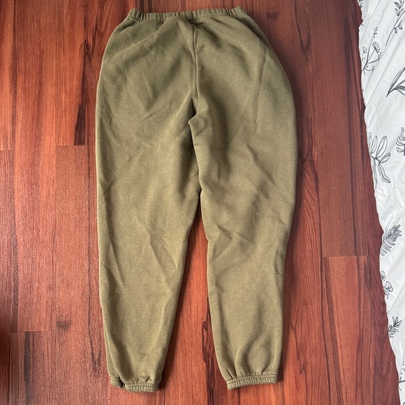 BTL sweatpants - Picture 4 of 4